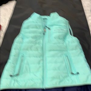 Vineyard vines vest